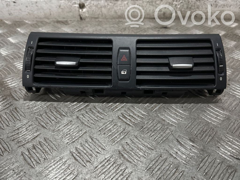 BMW X5 E70 Centrinės oro grotelės 