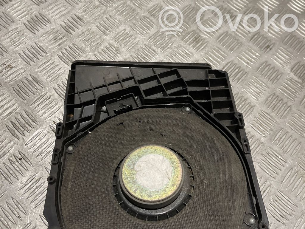 BMW 5 E60 E61 Altavoz subwoofer 