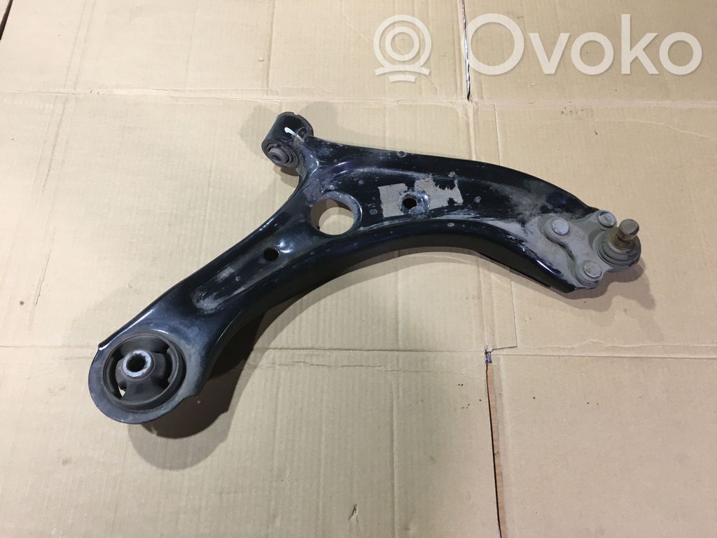 KIA Sportage Front lower control arm/wishbone 
