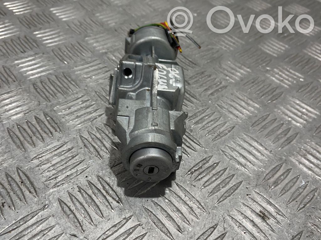 Užvedimo spynelė   3M513F880AC