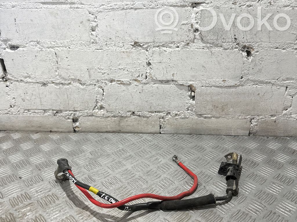 Volkswagen Caddy Cable positivo (batería) 