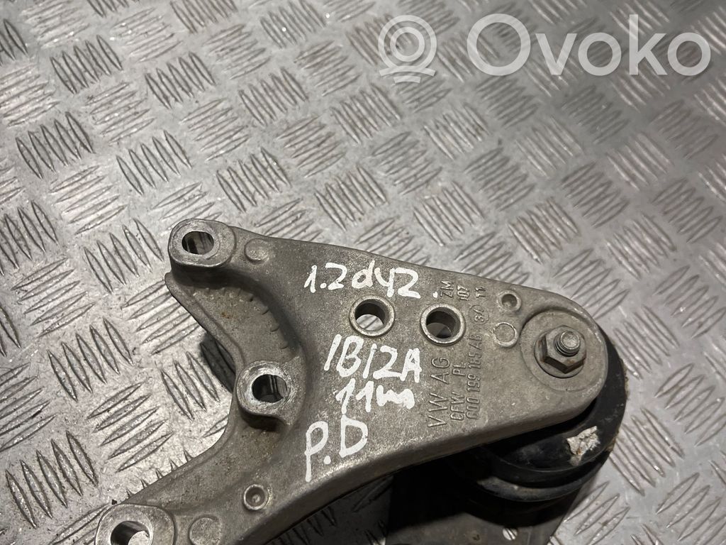 Seat Ibiza IV (6J,6P) Engine mount bracket 