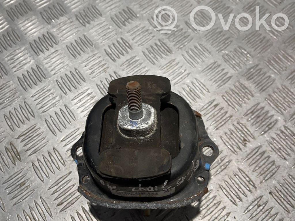 BMW X5 F15 Engine mount bracket 