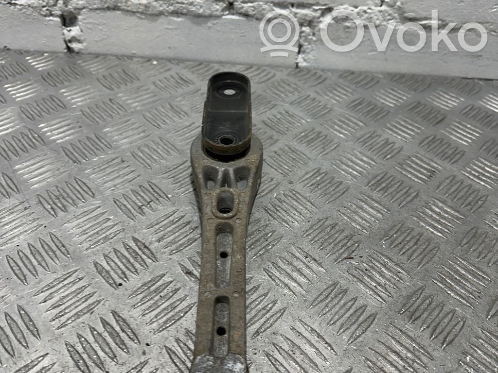 Volkswagen PASSAT B7 Gearbox mount 