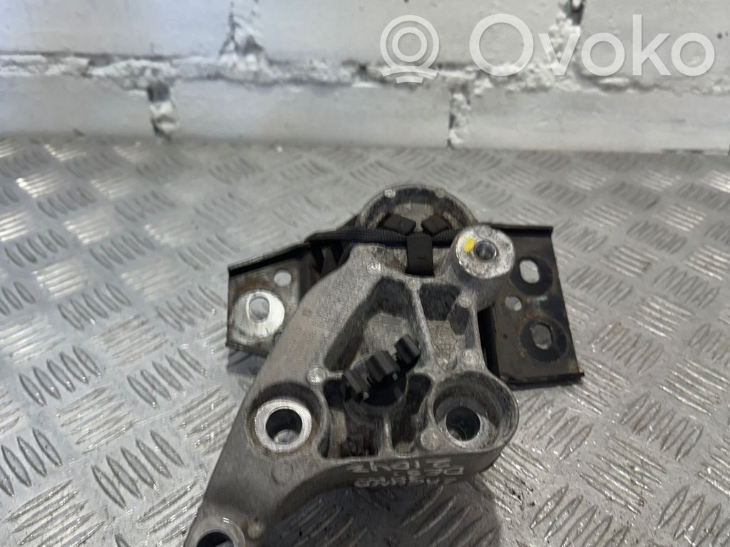 Renault Laguna III Engine mount bracket 