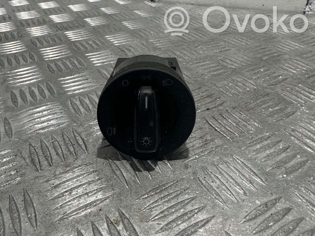 Volkswagen Polo V 6R Light switch 