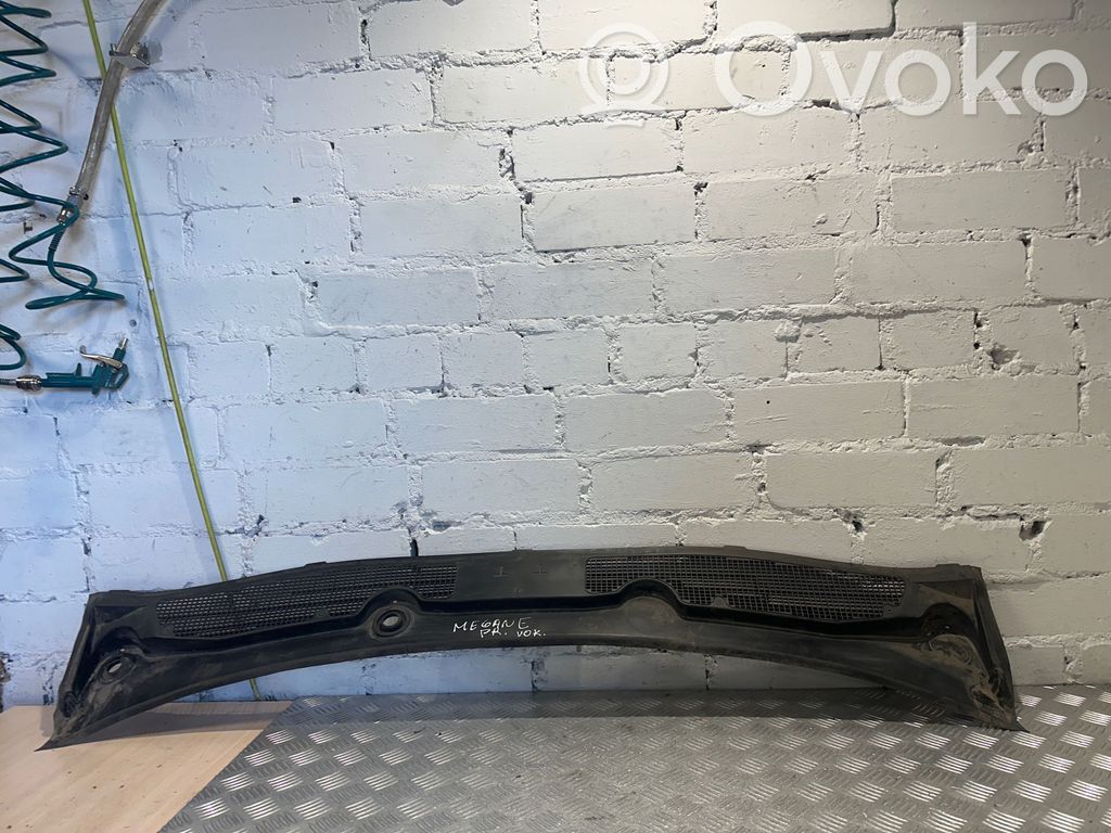 Renault Megane III Podszybie przednie 