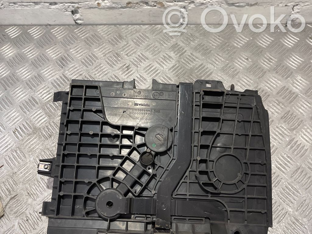 Renault Megane III Bandeja para la caja de la batería 