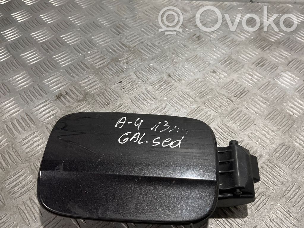 Audi A4 S4 B8 8K Polttoainesäiliön korkki 