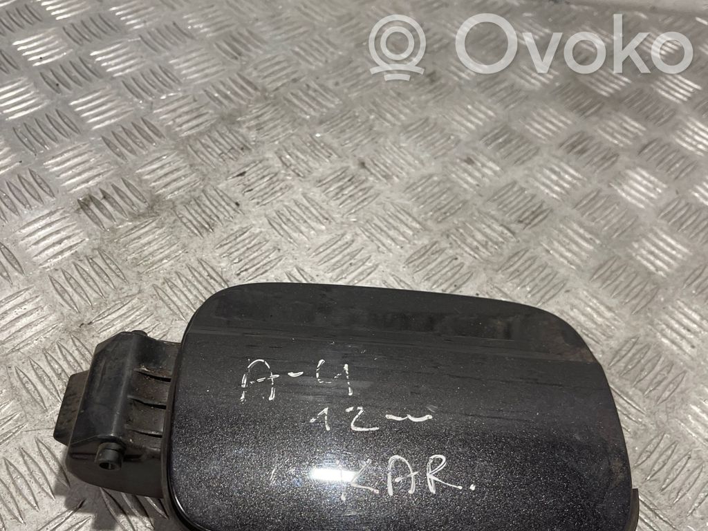 Audi A4 S4 B8 8K Polttoainesäiliön korkki 