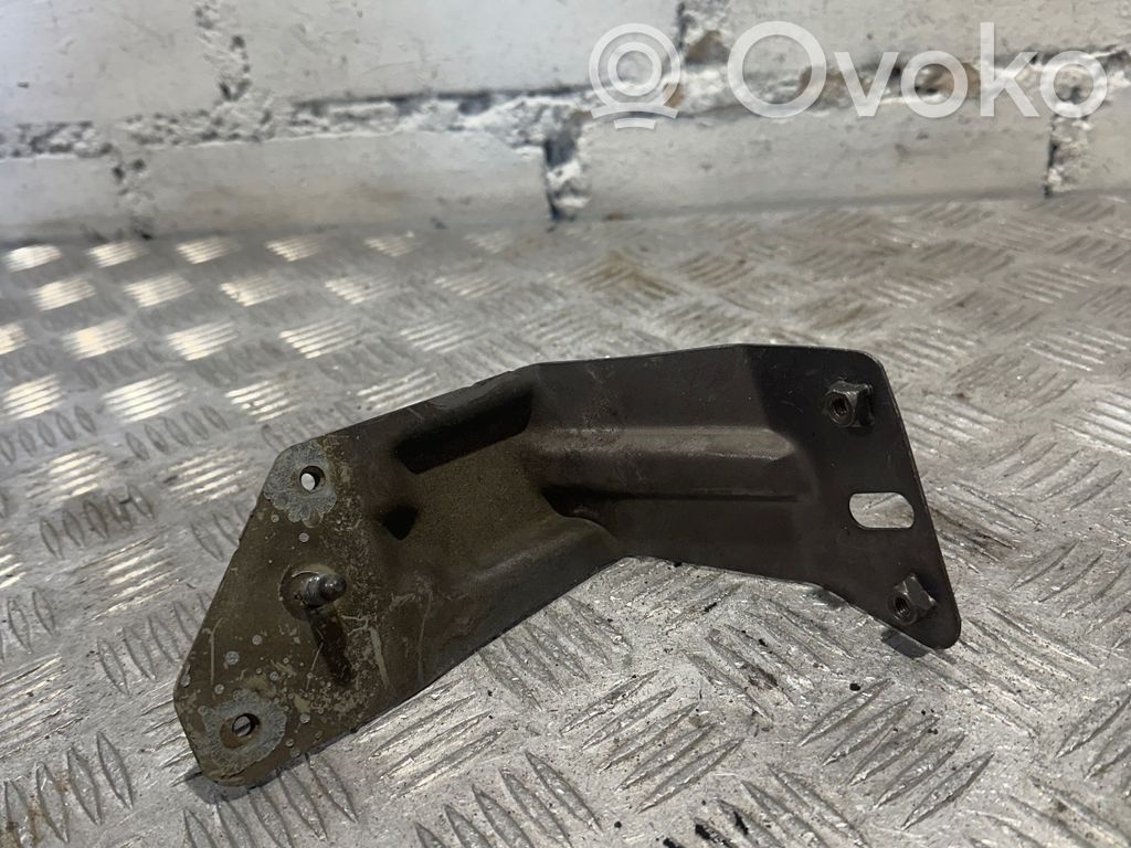 Seat Altea Fender mounting bracket 