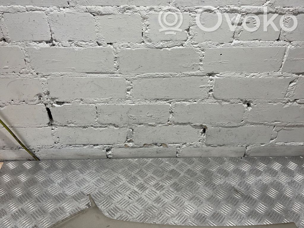 Audi Q7 4L Osłona słupka szyby przedniej / A 