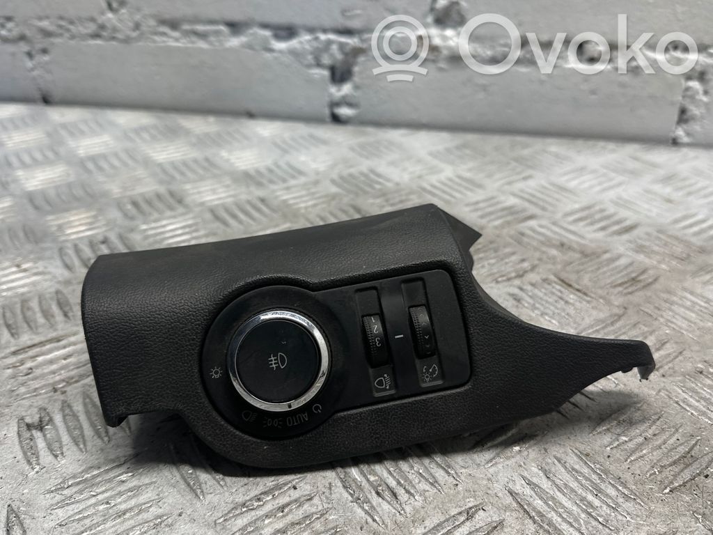 Opel Insignia A Light switch 