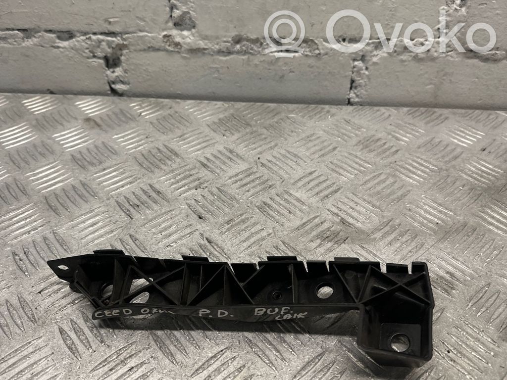 KIA Ceed Front bumper mounting bracket 