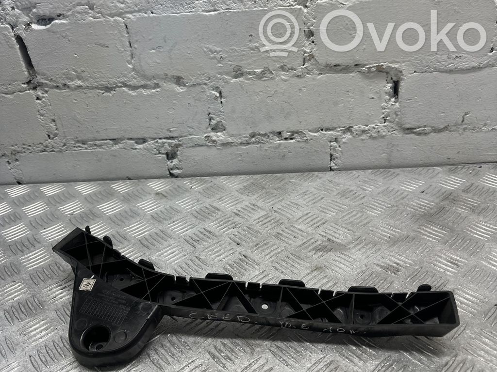 KIA Ceed Rear bumper mounting bracket 