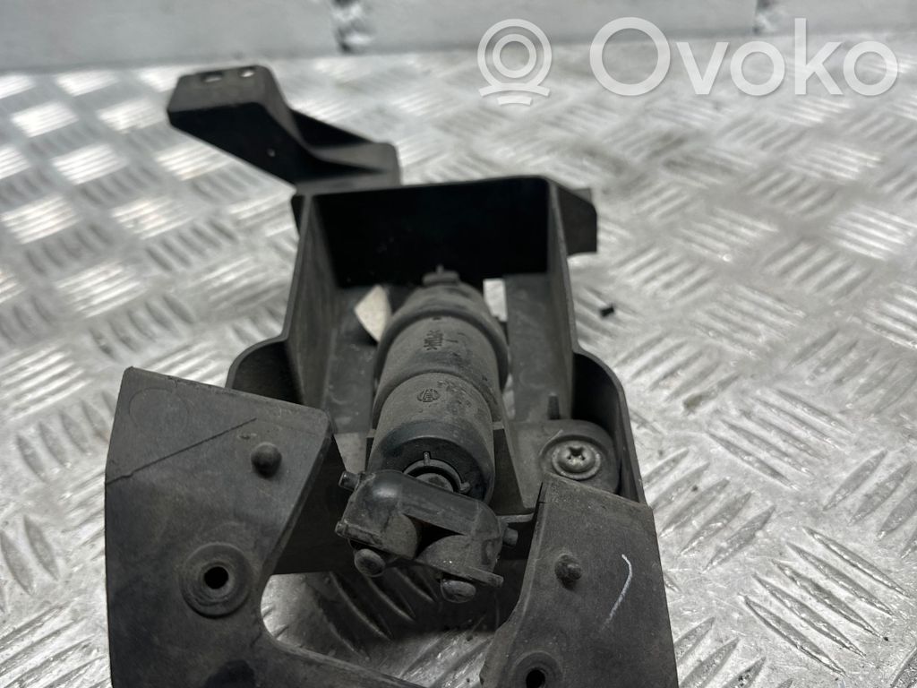 Mazda 6 Headlight washer spray nozzle 