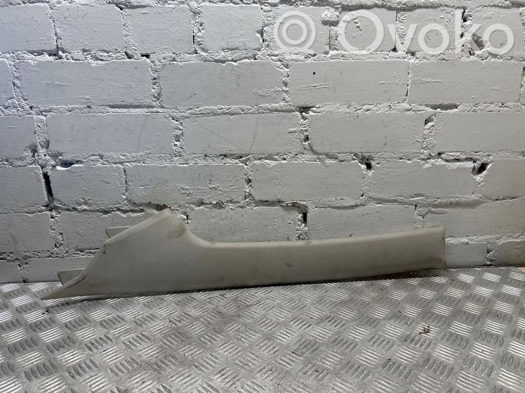 Toyota Corolla Verso AR10 Pilar (A) 