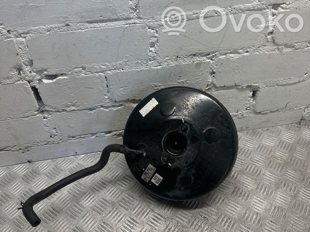 Hyundai i30 Brake booster 