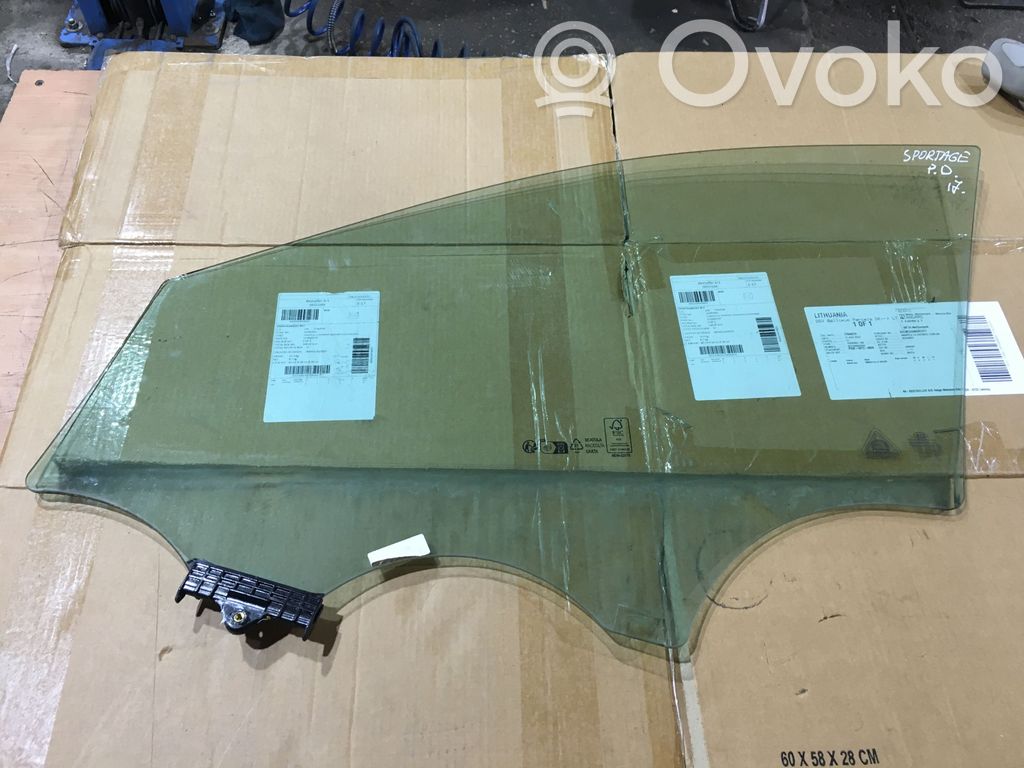 KIA Sportage Front door window glass four-door 
