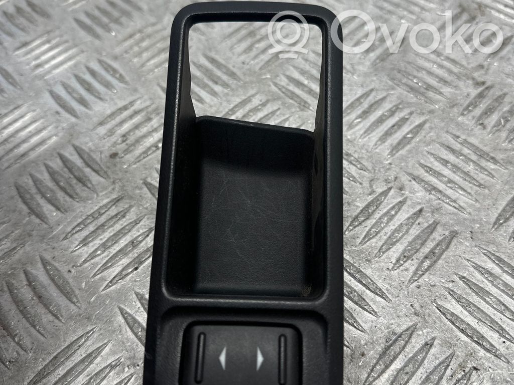 Ford Focus Electric window control switch 
