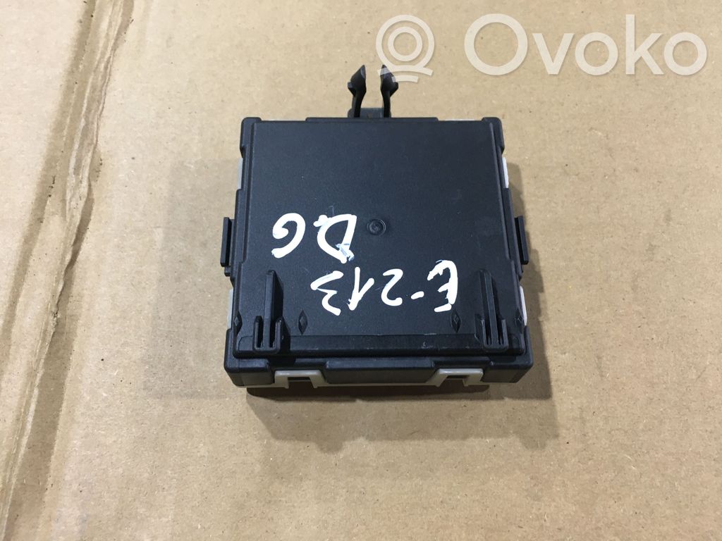 Mercedes-Benz E W213 Door control unit/module 