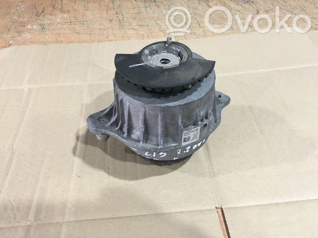 Mercedes-Benz E W213 Engine mount bracket 