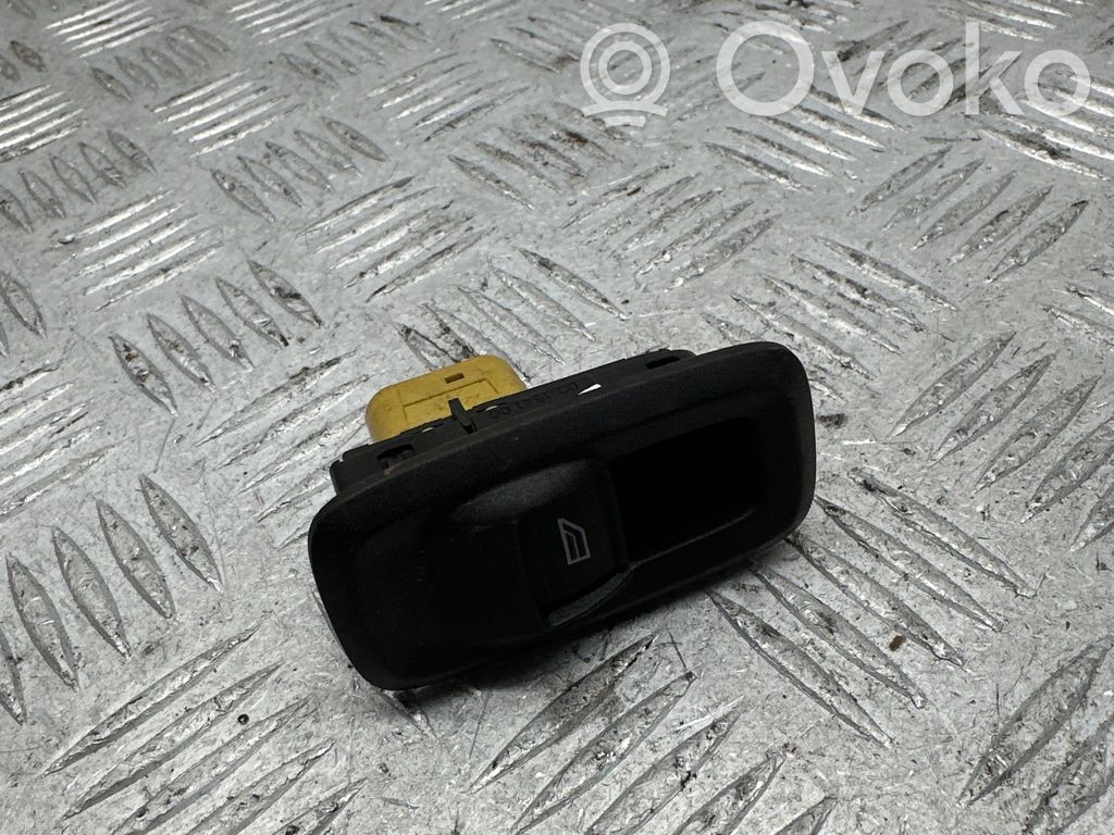 Ford Fiesta Electric window control switch 