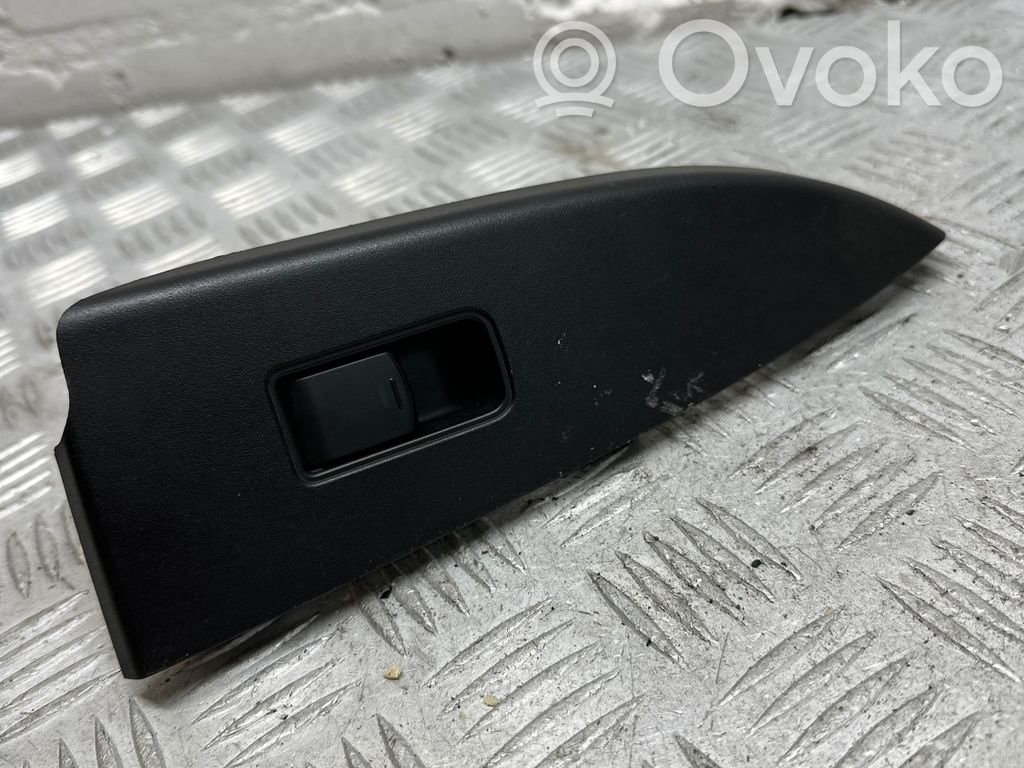 Subaru Outback Electric window control switch 