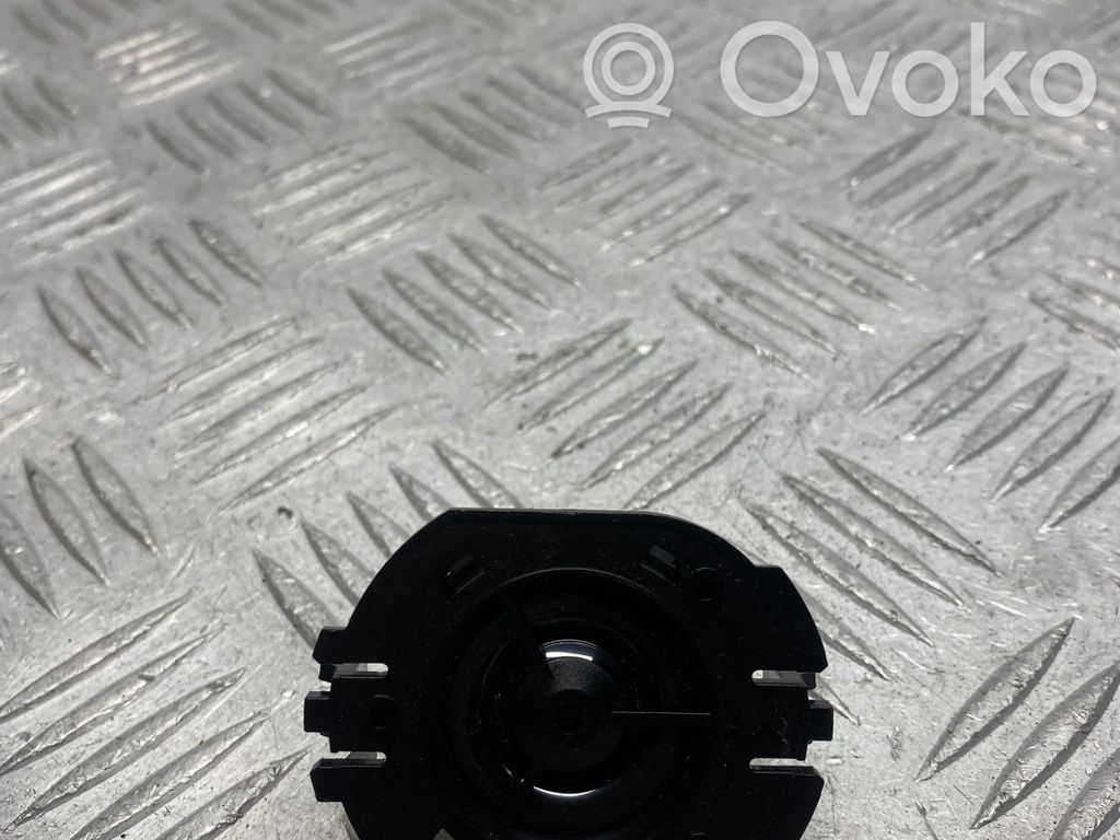 Nissan Qashqai Front door speaker 