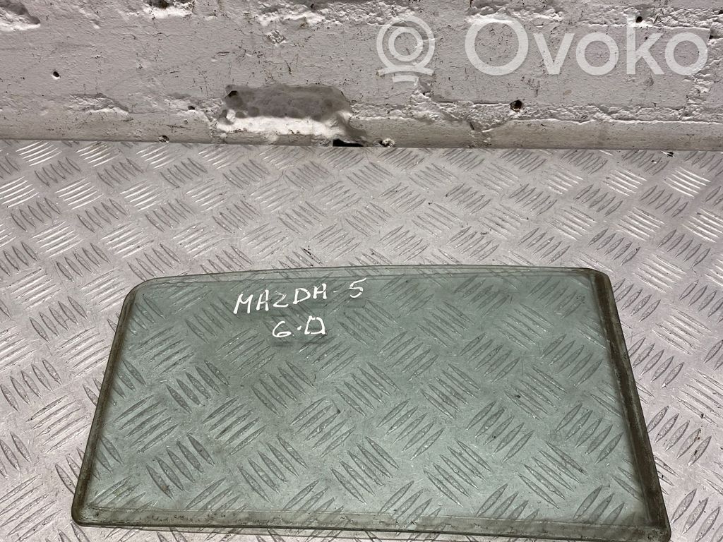 Mazda 5 Ventanilla de ventilación de la puerta trasera 