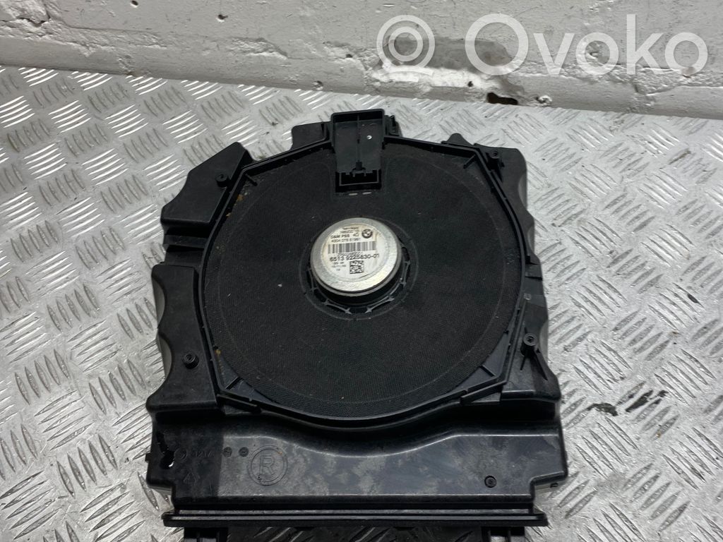 BMW 5 GT F07 Altavoz subwoofer 