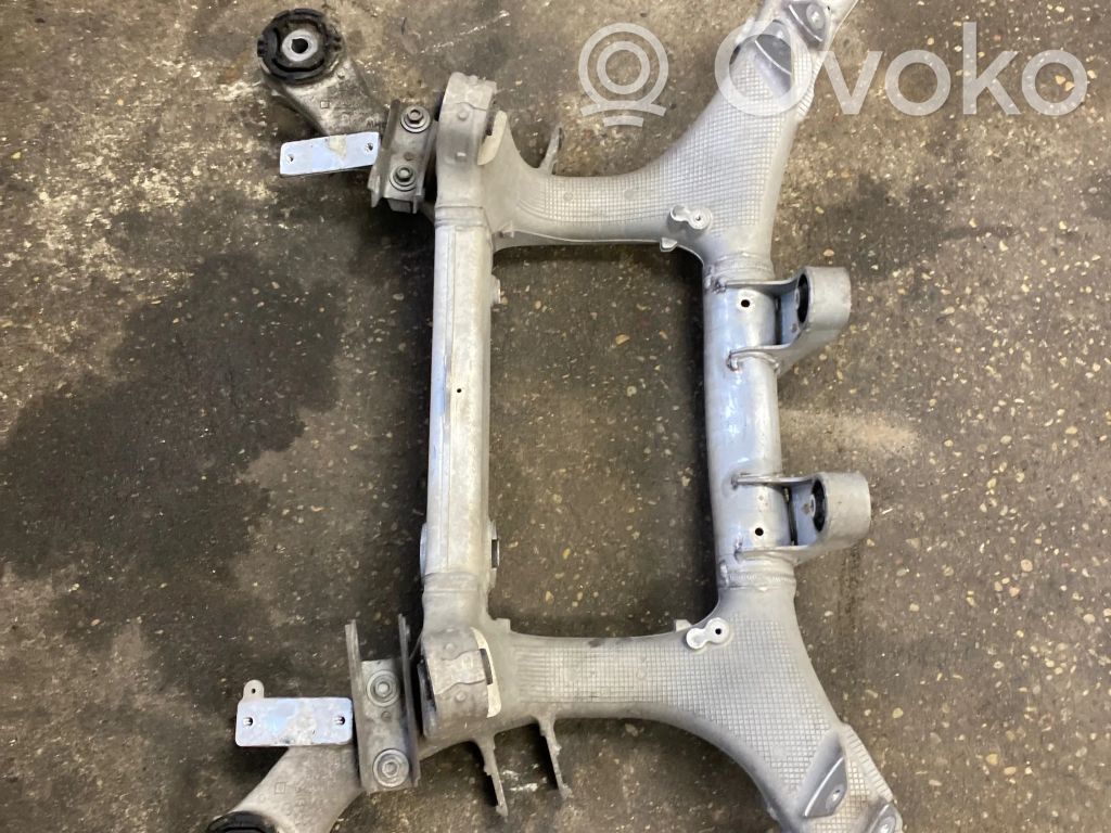 BMW 7 G11 G12 Rama pomocnicza tylna 