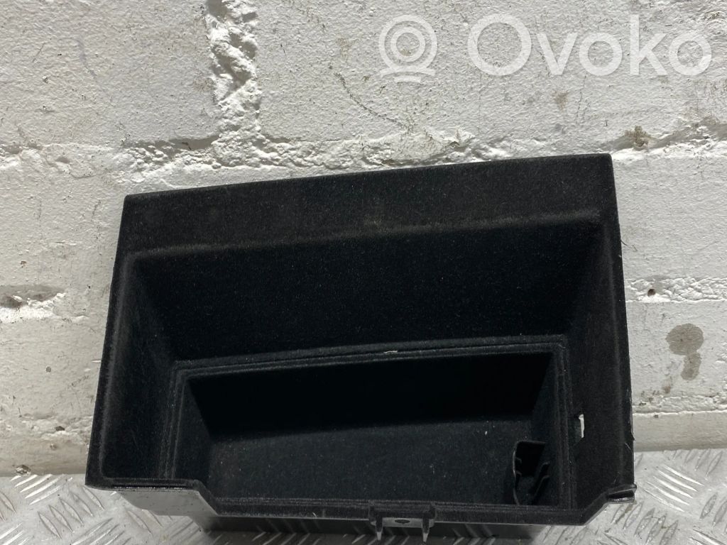 BMW X5 E70 Kita salono detalė 