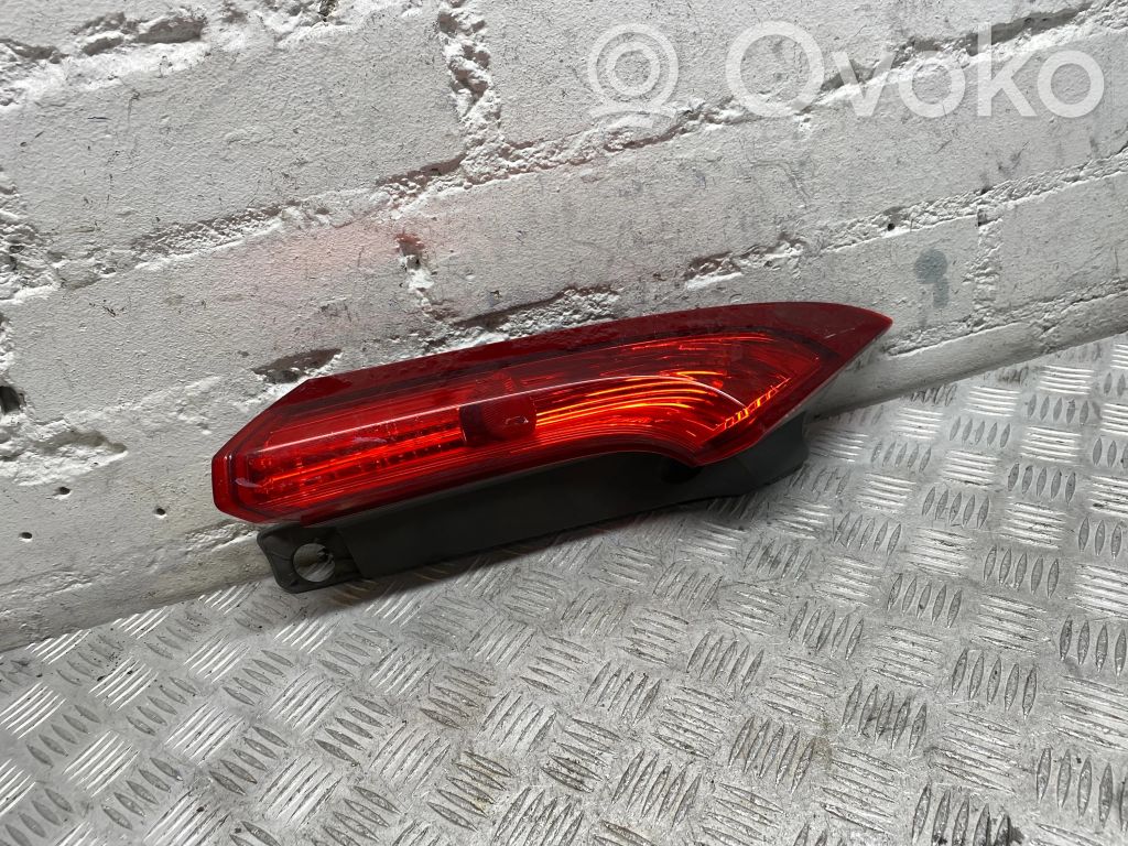 Honda CR-V Takaluukun takavalot 