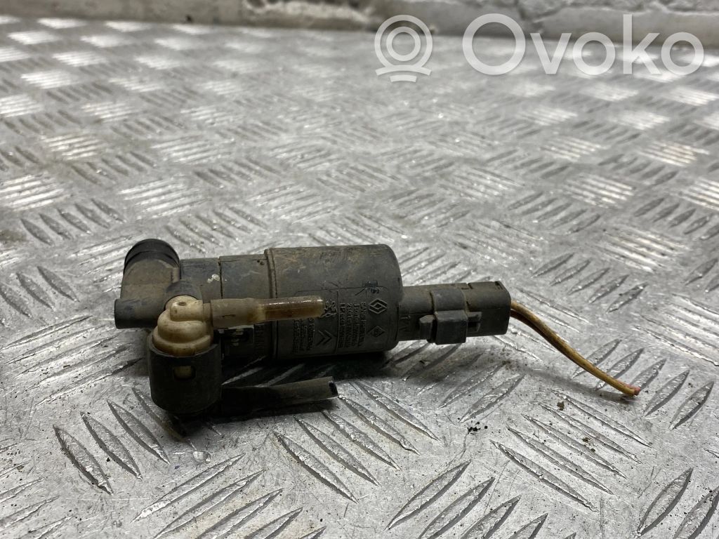 Citroen Xsara Picasso Windscreen/windshield washer pump 