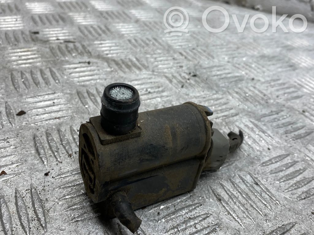Hyundai Santa Fe Windscreen/windshield washer pump 