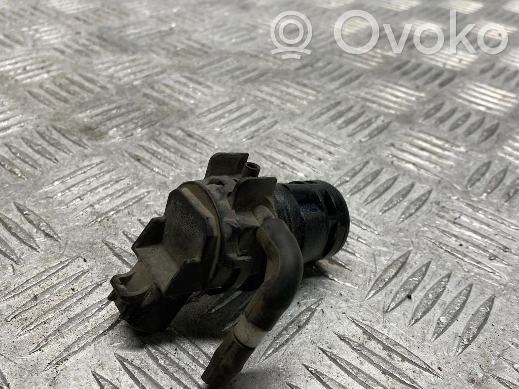 Mazda 6 Windscreen/windshield washer pump 