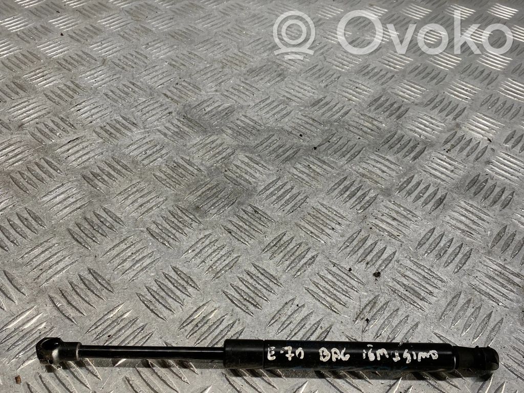 BMW X5 E70 Konepellin kaasujousi 