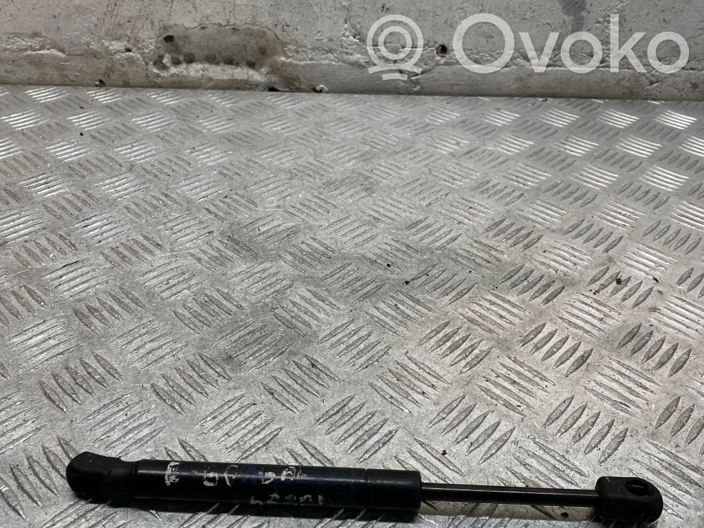 BMW 5 E60 E61 Tailgate/trunk strut/damper 