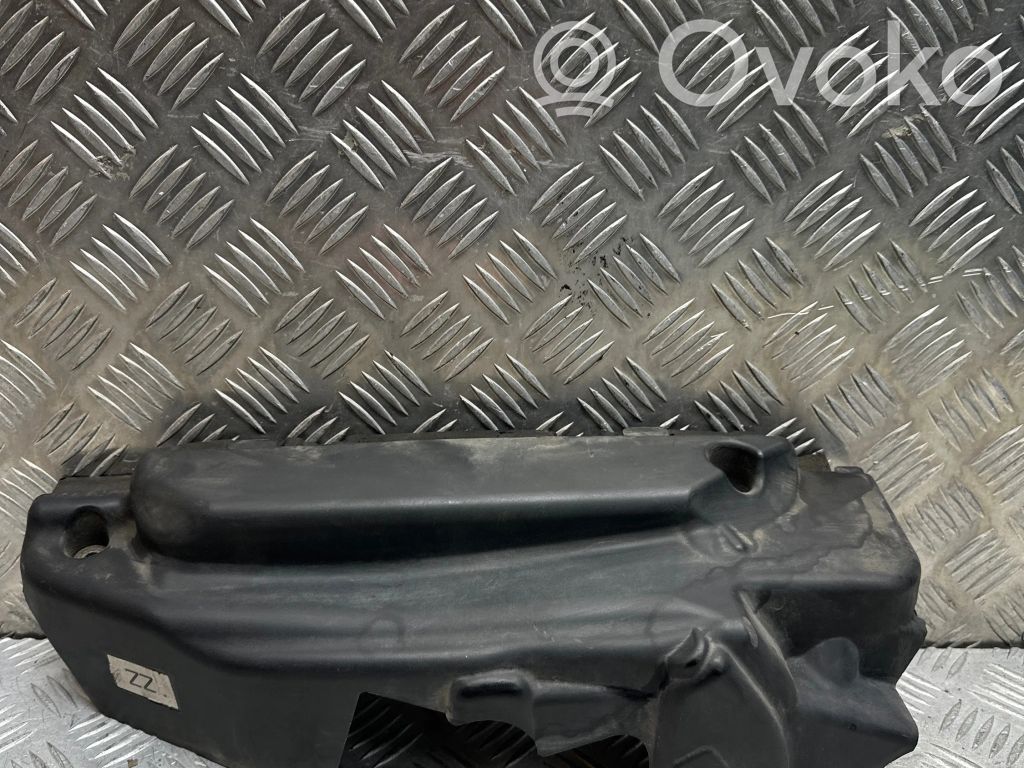 BMW 5 E60 E61 Other engine bay part 