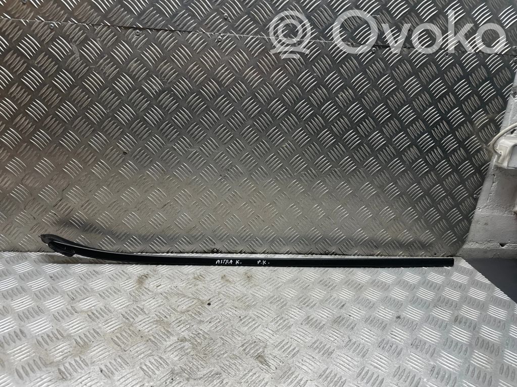 Opel Astra K Windshield trim 