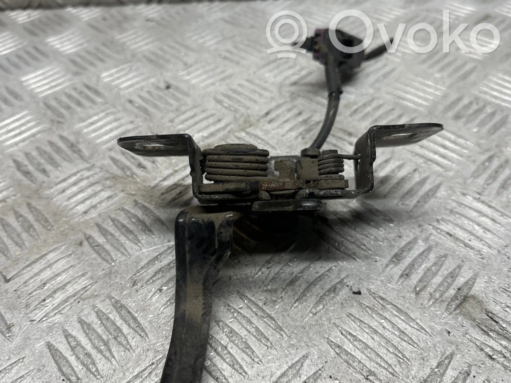 Opel Astra K Engine bonnet/hood lock/catch 