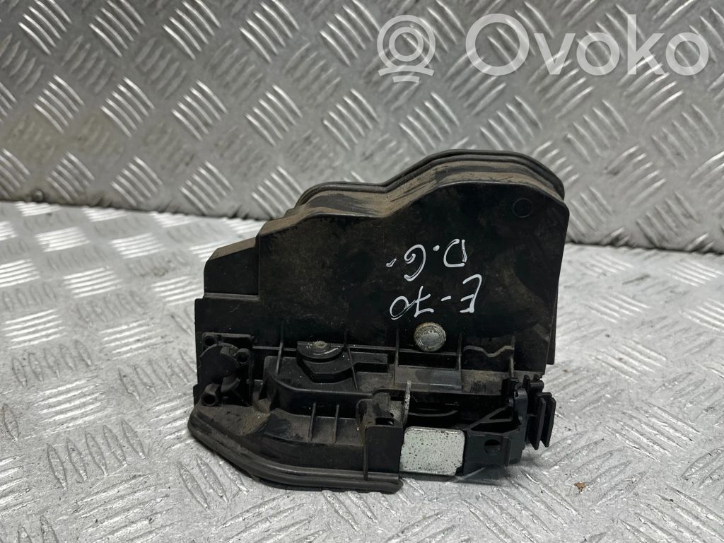 BMW X5 E70 Cerradura de puerta trasera 