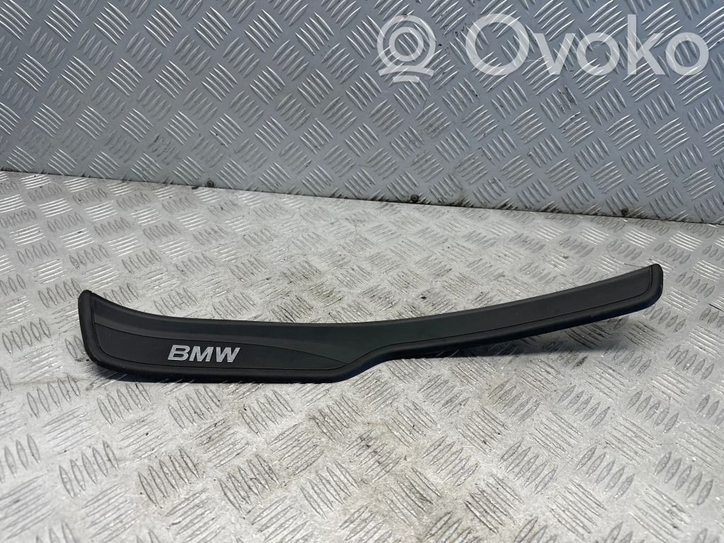 BMW 3 E90 E91 Moldura protectora del borde trasero 