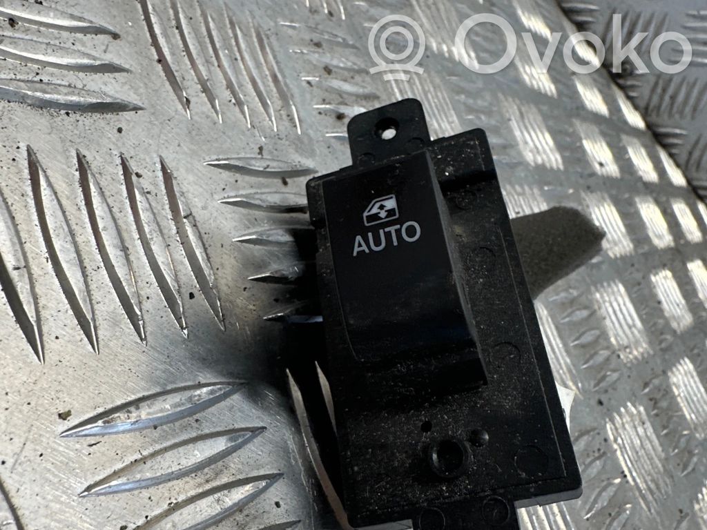 Opel Antara Electric window control switch 