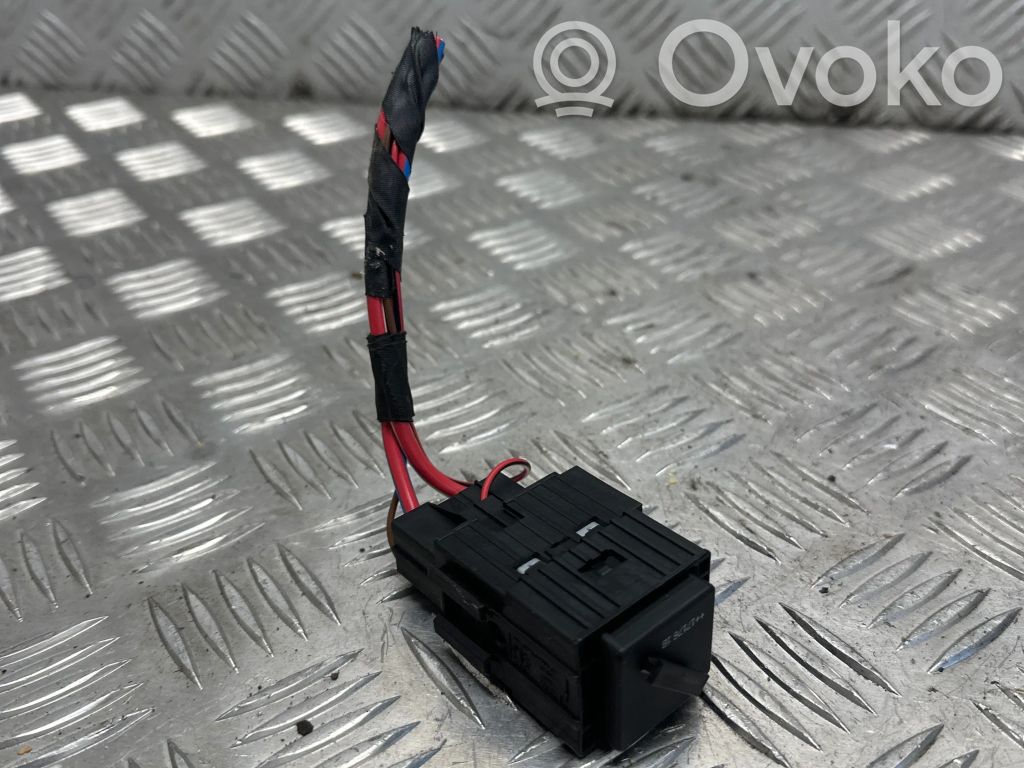 BMW 7 G11 G12 Other relay 
