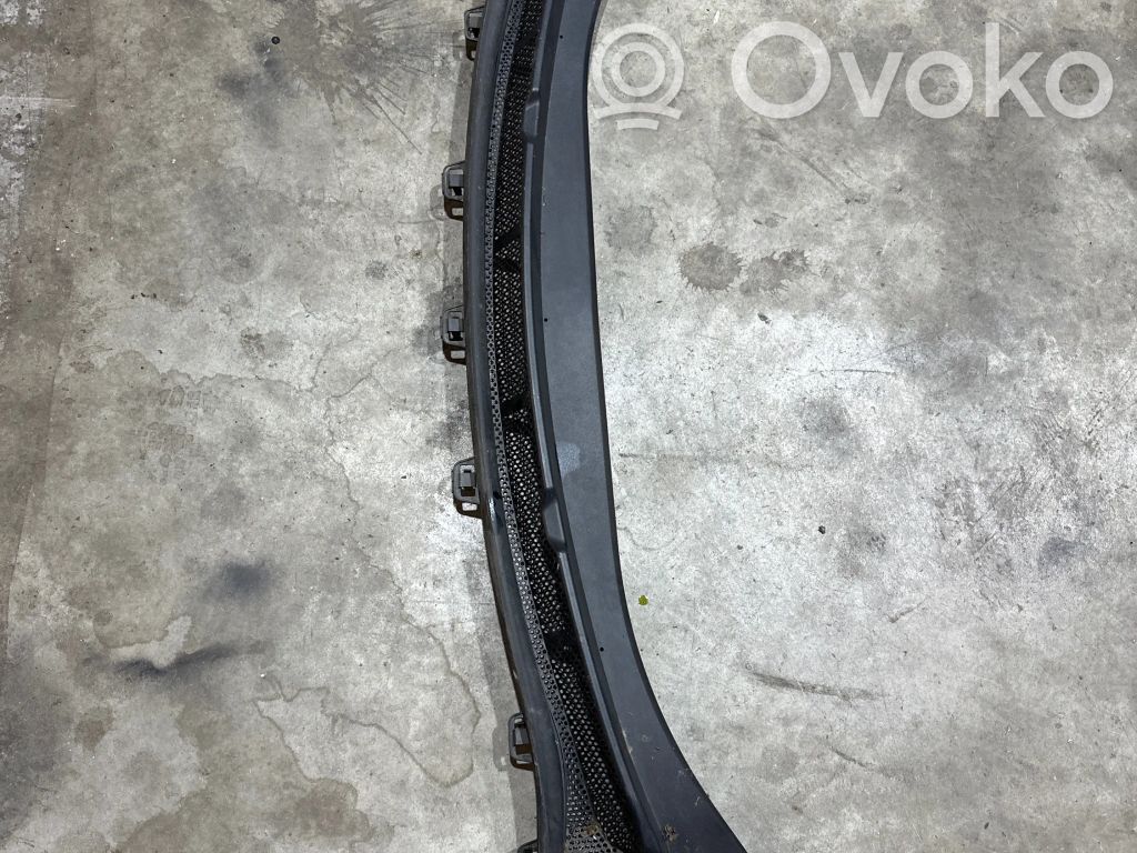 Opel Astra K Wiper trim 