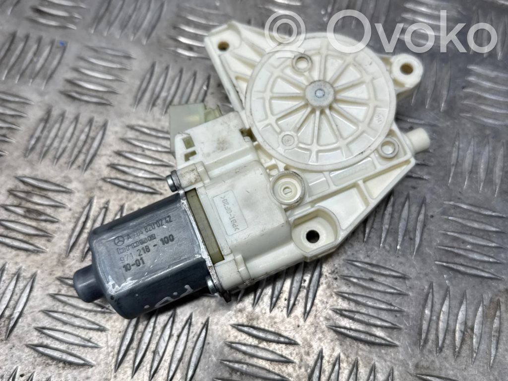 Mercedes-Benz C W204 Priekinio lango pakelėjo varikliukas 