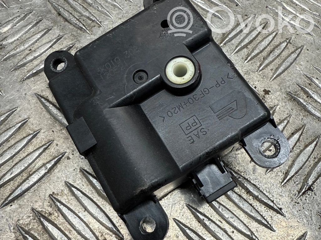 Nissan Qashqai Silniczek nagrzewnicy 