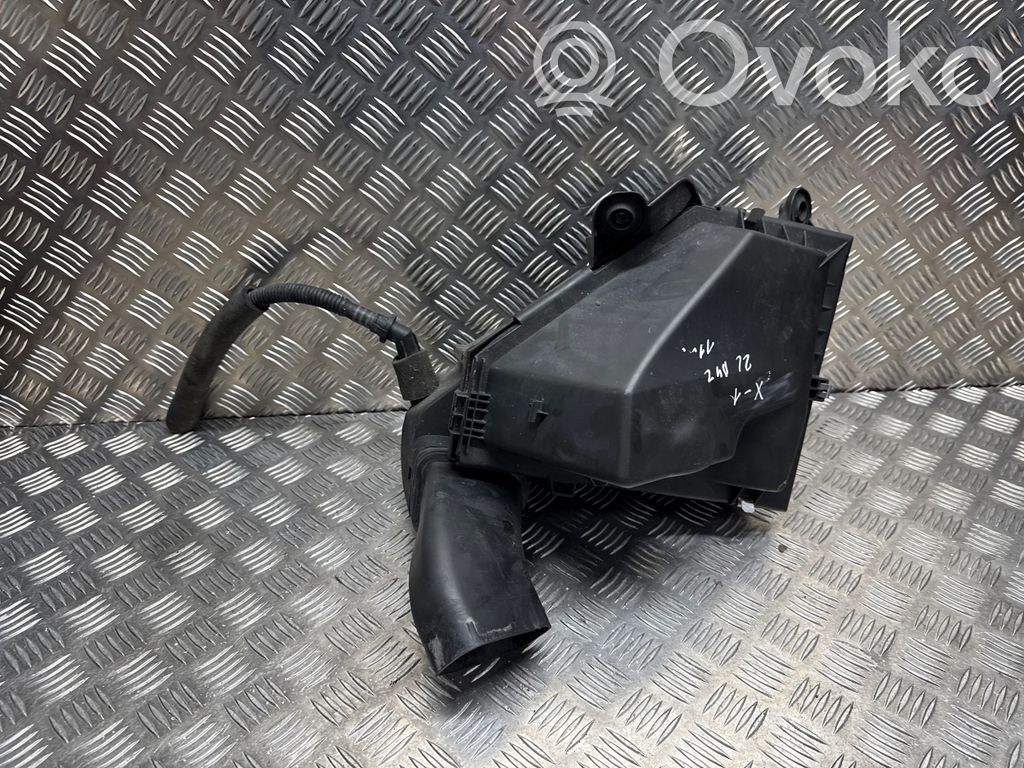 Air filter box   8512599,175301